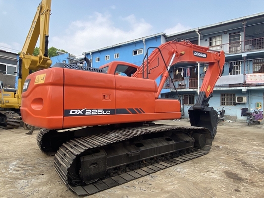 22 Ton Original Used Doosan DX225 Crawler Excavator With 157KW Engine Power And 1.05m3 Bucket Capacity