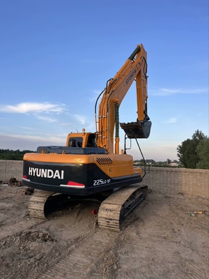 22 Ton Second Hand Hyundai R225 Crawler Excavator Used 112 KW Engine Power And 1.05 M3 Bucket Capacity