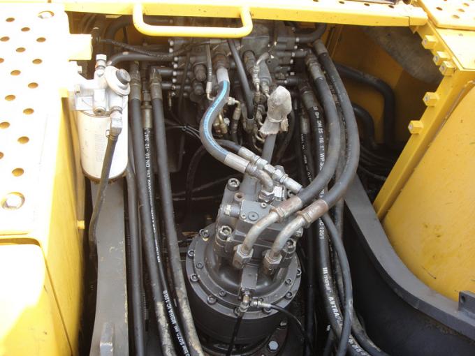 Клапан гидробака эо 2621. Гидравлический бак ек 18. 40. Гидробак экскаватора. Гидробак экскаватора.